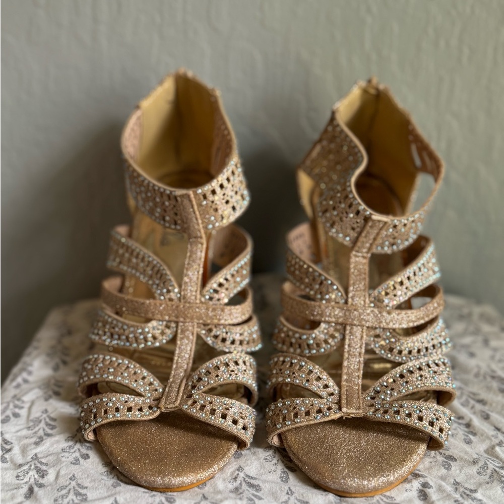 Sparkly gold mini-heels